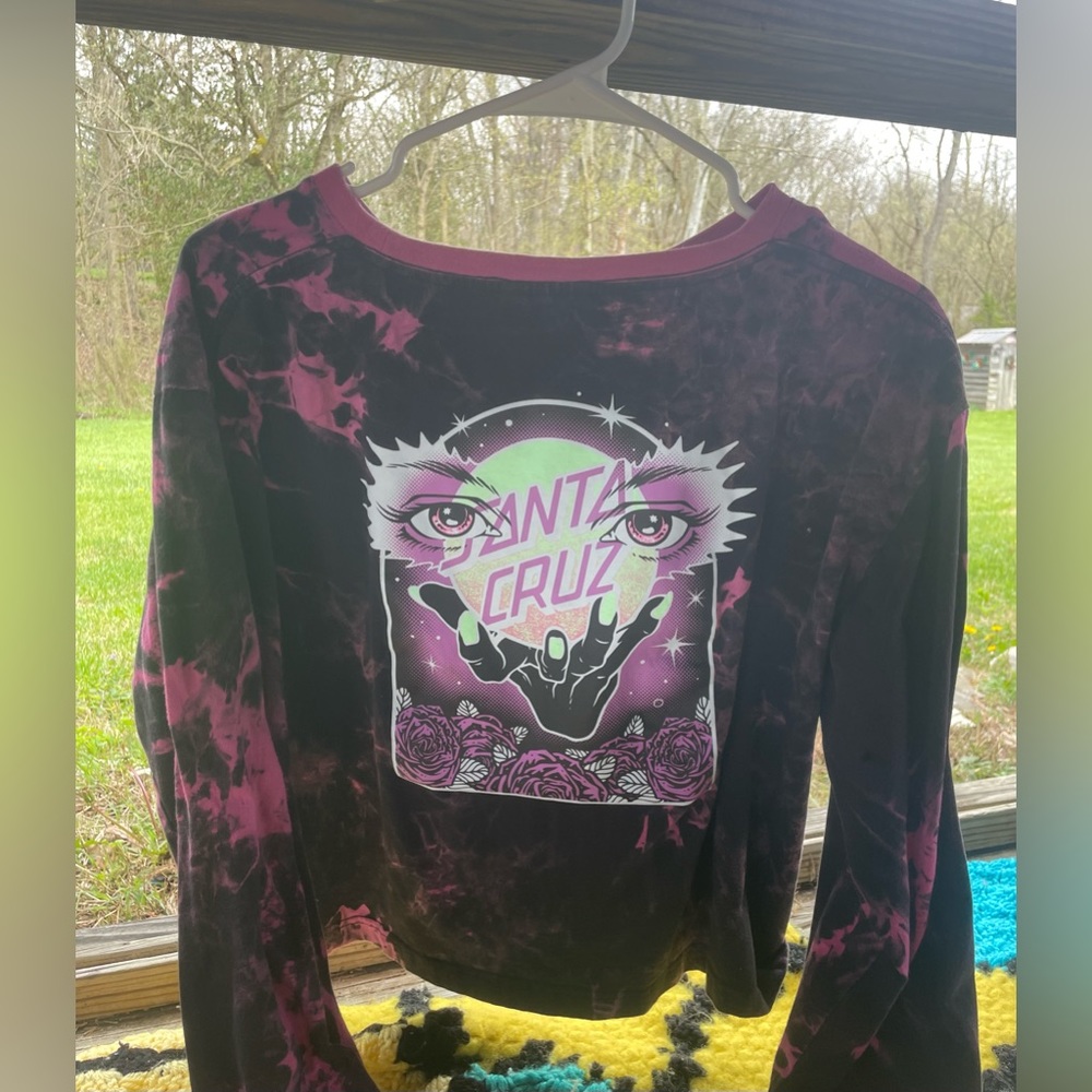 Women’s Santa Cruz Cropped Top, Size Large.